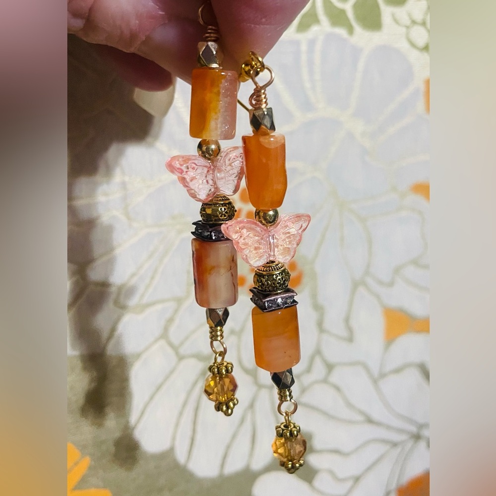 Persian Agate and Butterfly Beaded Earrings - Picture 5 of 7